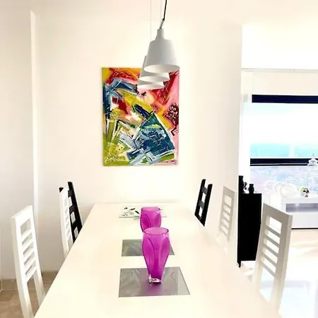 Ray Of Light Apartment *